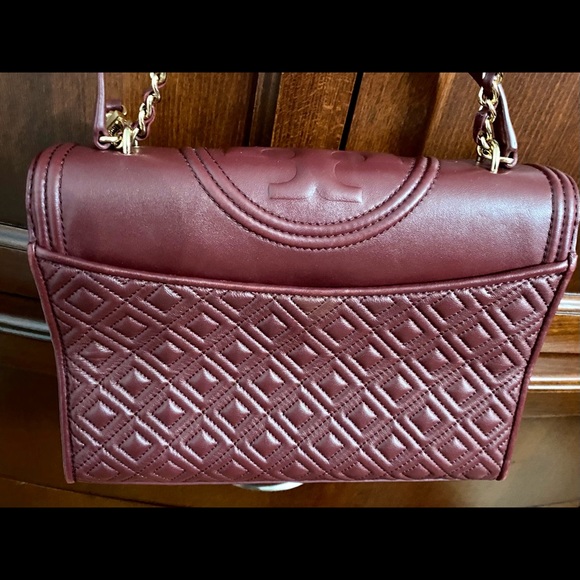 Tory Burch Fleming Convertible Shoulder Bag - Picture 3 of 8
